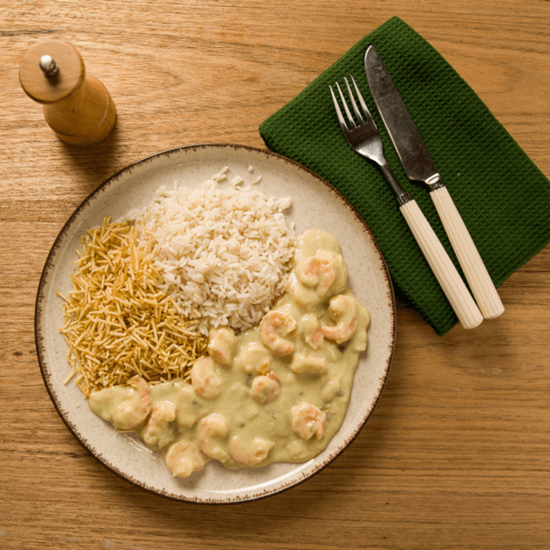 Camarão ao Molho Tailandês com Arroz e Batata Palha - 400g